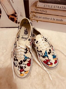 Vans Disney x Authentic 'Mickey's Birthday' sneakers Size 13